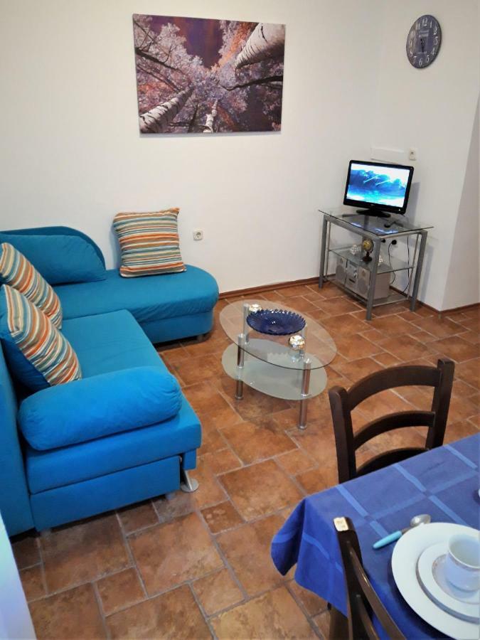 Apartment Porat โรวีน ภายนอก รูปภาพ
