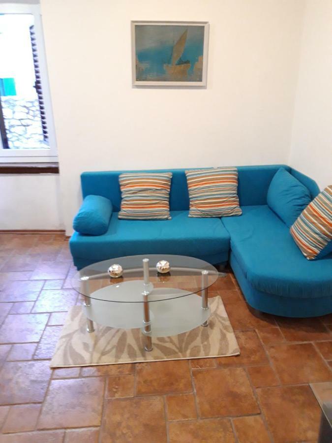 Apartment Porat โรวีน ภายนอก รูปภาพ