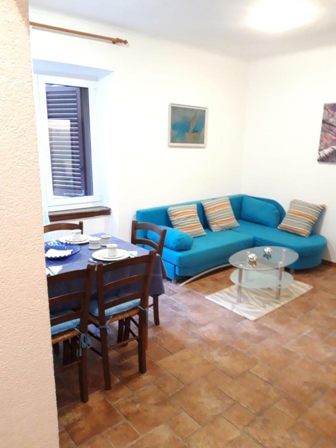 Apartment Porat โรวีน ภายนอก รูปภาพ