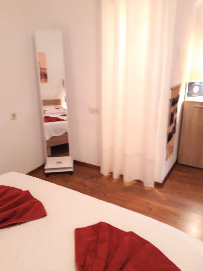 Apartment Porat โรวีน ภายนอก รูปภาพ